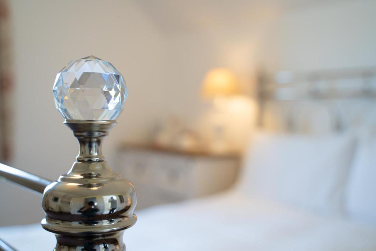 Rest A While Bed & Breakfast บุชมิลส์ ภายนอก รูปภาพ