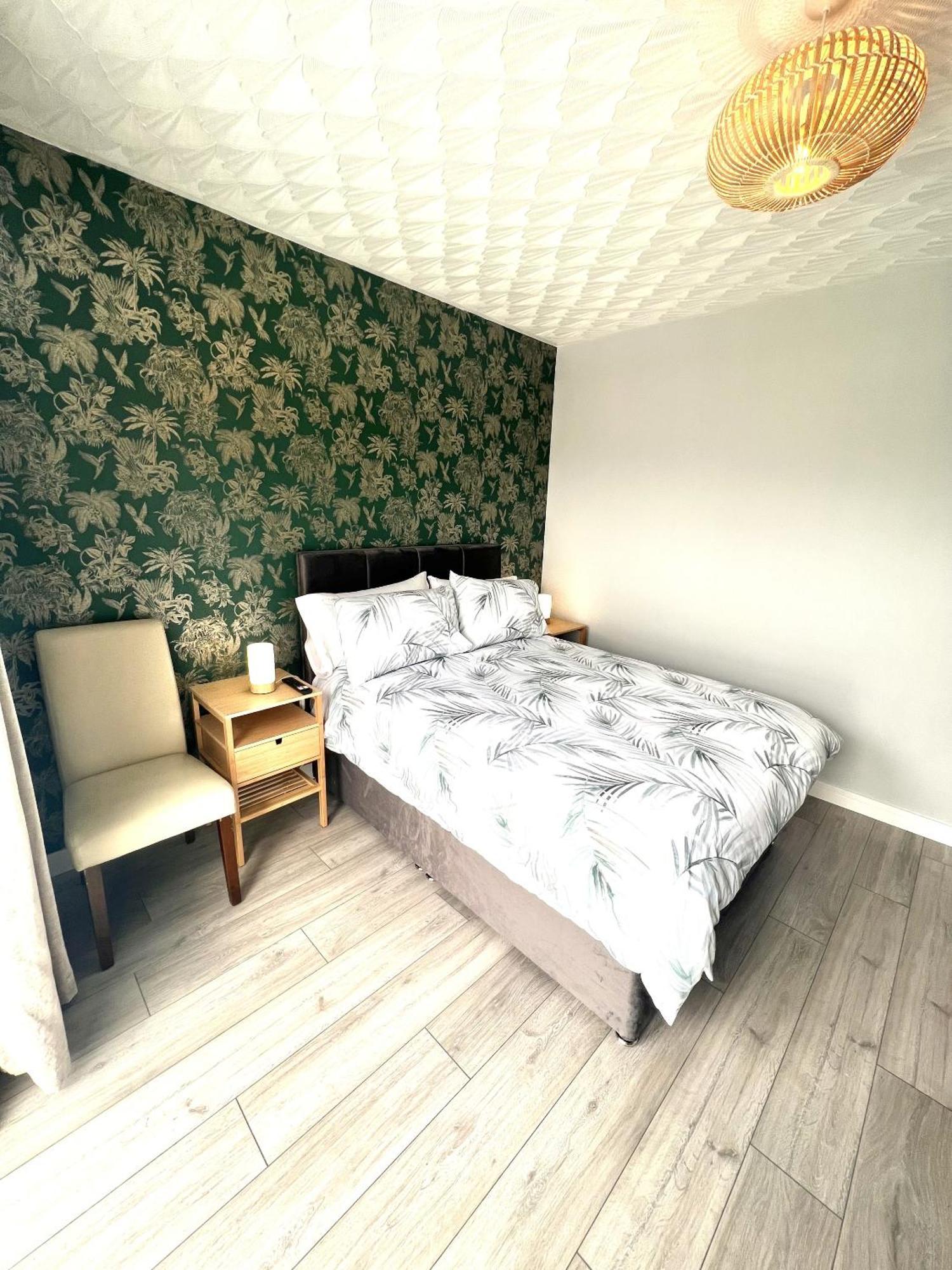 Rest A While Bed & Breakfast บุชมิลส์ ห้อง รูปภาพ